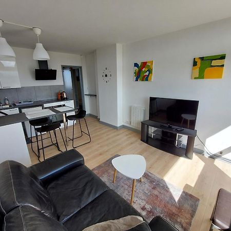 Appartement Le Voltaire - T2 Neuf Face Pyrenees à Tarbes Extérieur photo