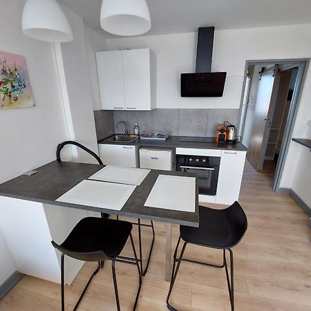 Appartement Le Voltaire - T2 Neuf Face Pyrenees à Tarbes Extérieur photo